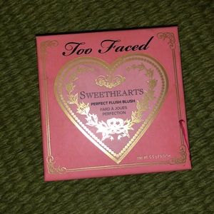 Too Faced perfect flush blush